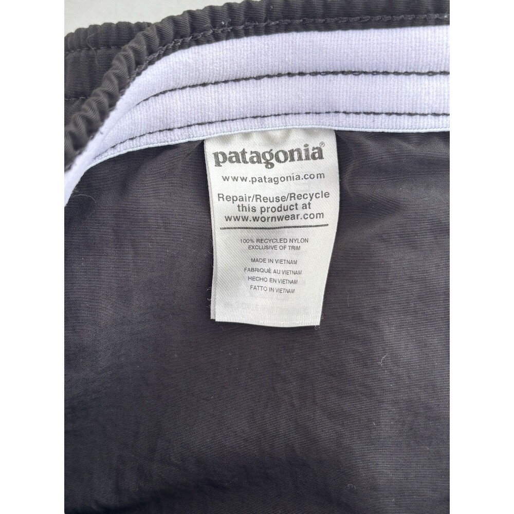 Patagonia Women's Size X Small Black 4" Inseam Unlined Baggies Shorts - Picture 7 of 9